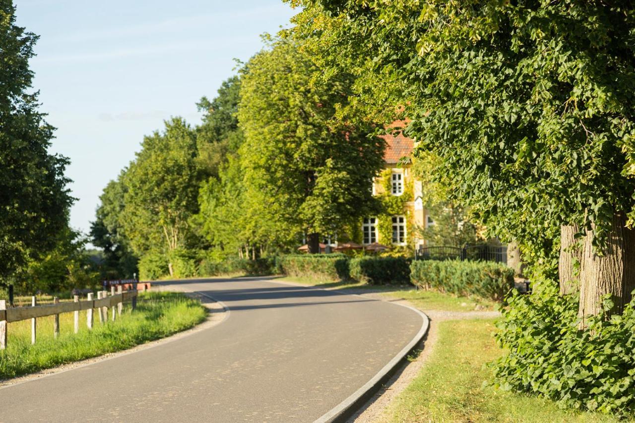 Gutshauszimmer Neu Gaarz Exteriér fotografie